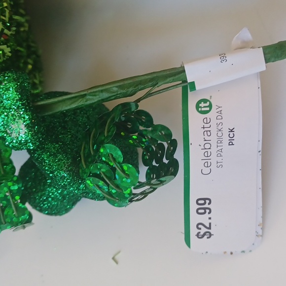 St. Patrick's Day Decor Bundle - Picture 5 of 5